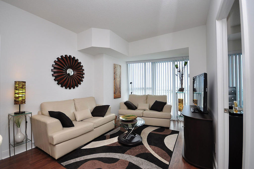 Napa Furnished Rental Apartments Square One 미시소거 객실 사진