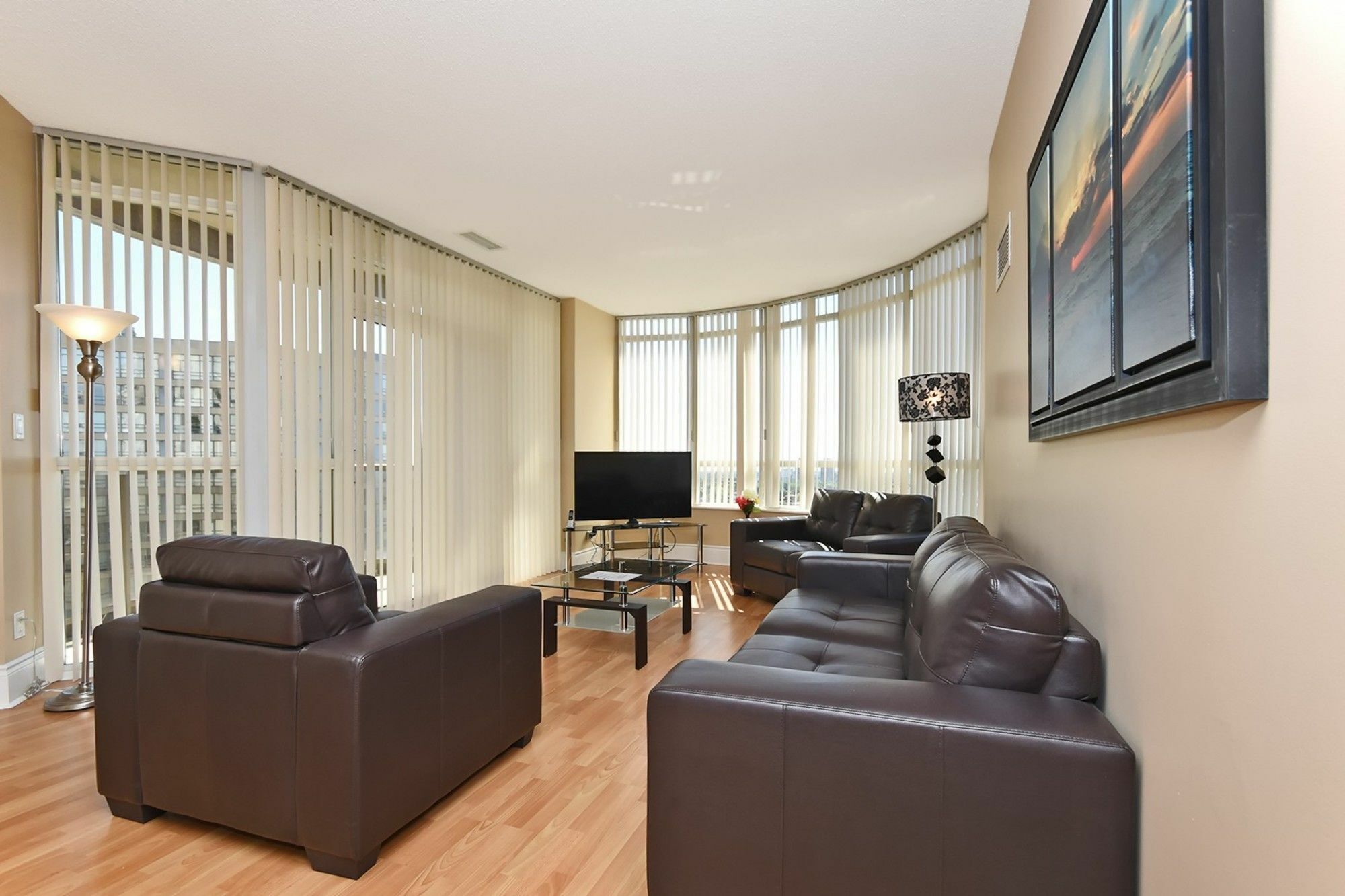 Napa Furnished Rental Apartments Square One 미시소거 외부 사진