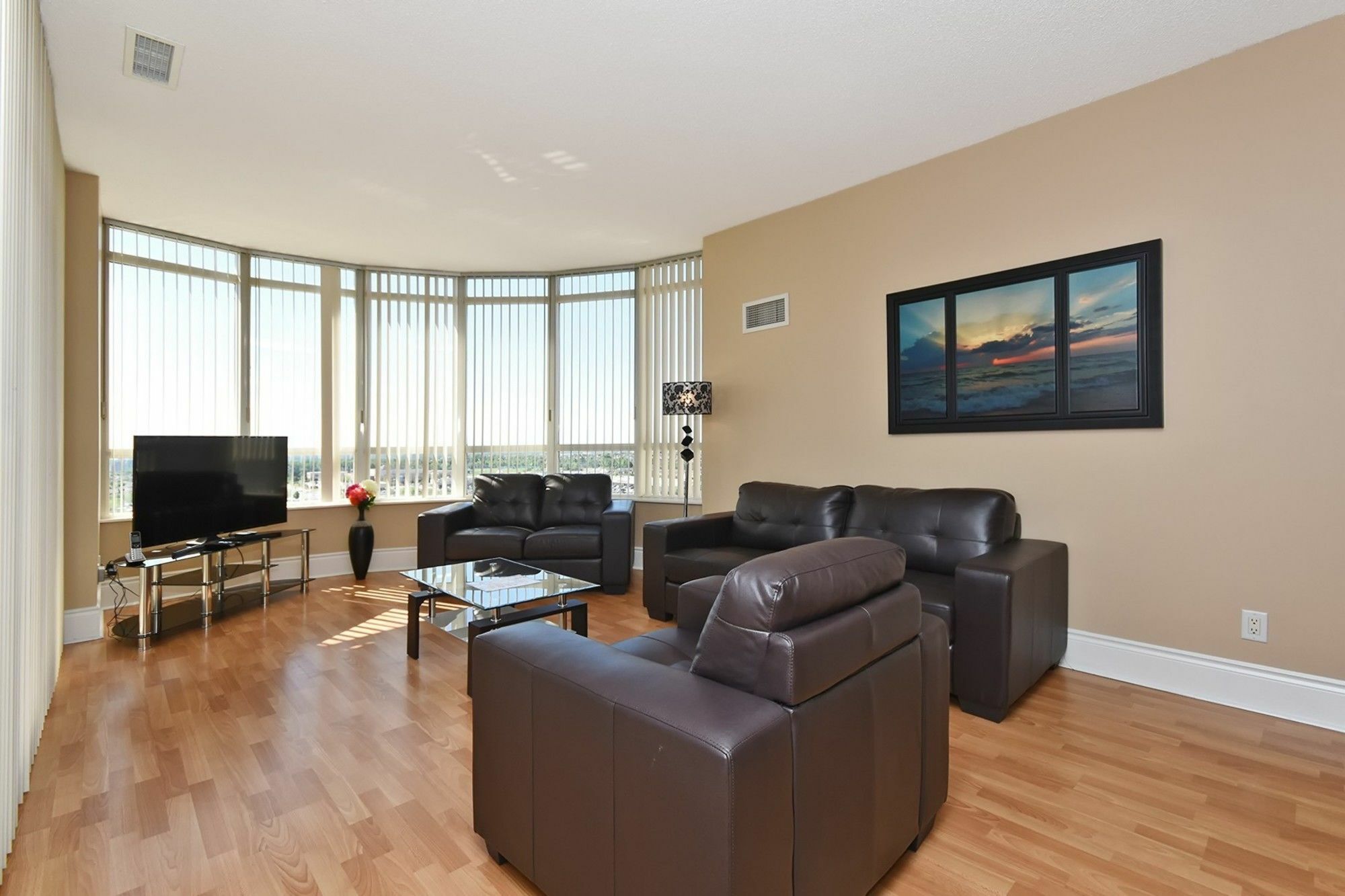 Napa Furnished Rental Apartments Square One 미시소거 외부 사진
